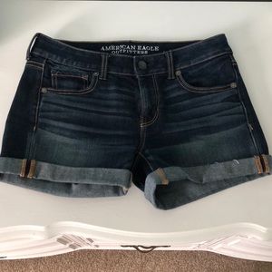 AE Midi Shorts